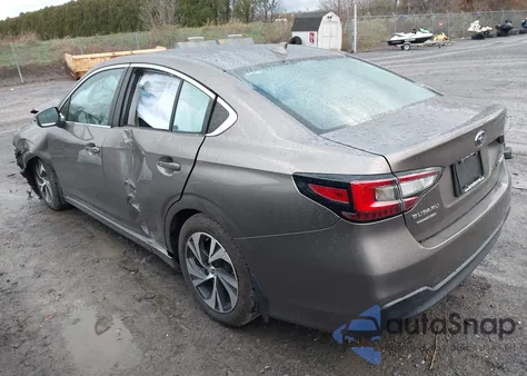 2021 Subaru Legacy Premium z USA, uszkodzony, nr VIN 4S3BWAC66M3018231